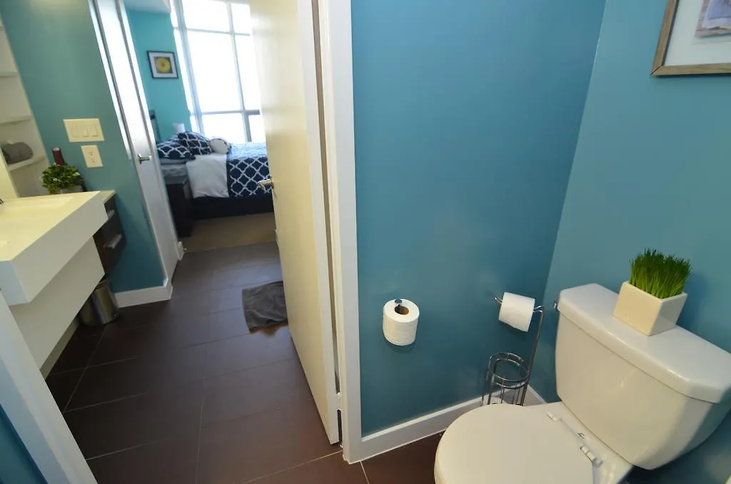 Toronto Escape - Lakeshore- 38 Dan Leckie Way Holiday home