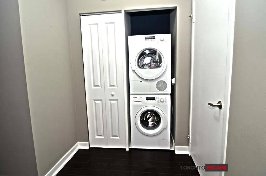 Holiday home Toronto Escape - Lakeshore- 38 Dan Leckie Way