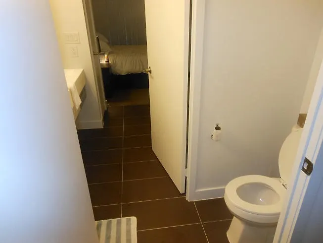 Holiday home Toronto Escape - Lakeshore- 38 Dan Leckie Way