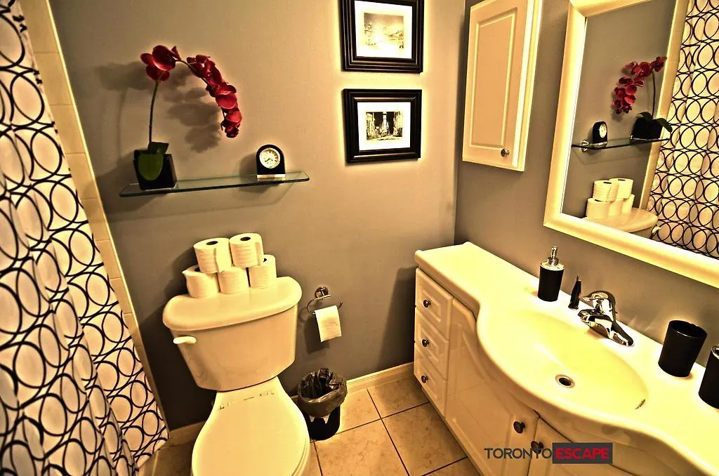 Toronto Escape - Lakeshore- 38 Dan Leckie Way Holiday home