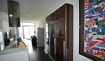 Toronto Escape - Lakeshore- 38 Dan Leckie Way Holiday home